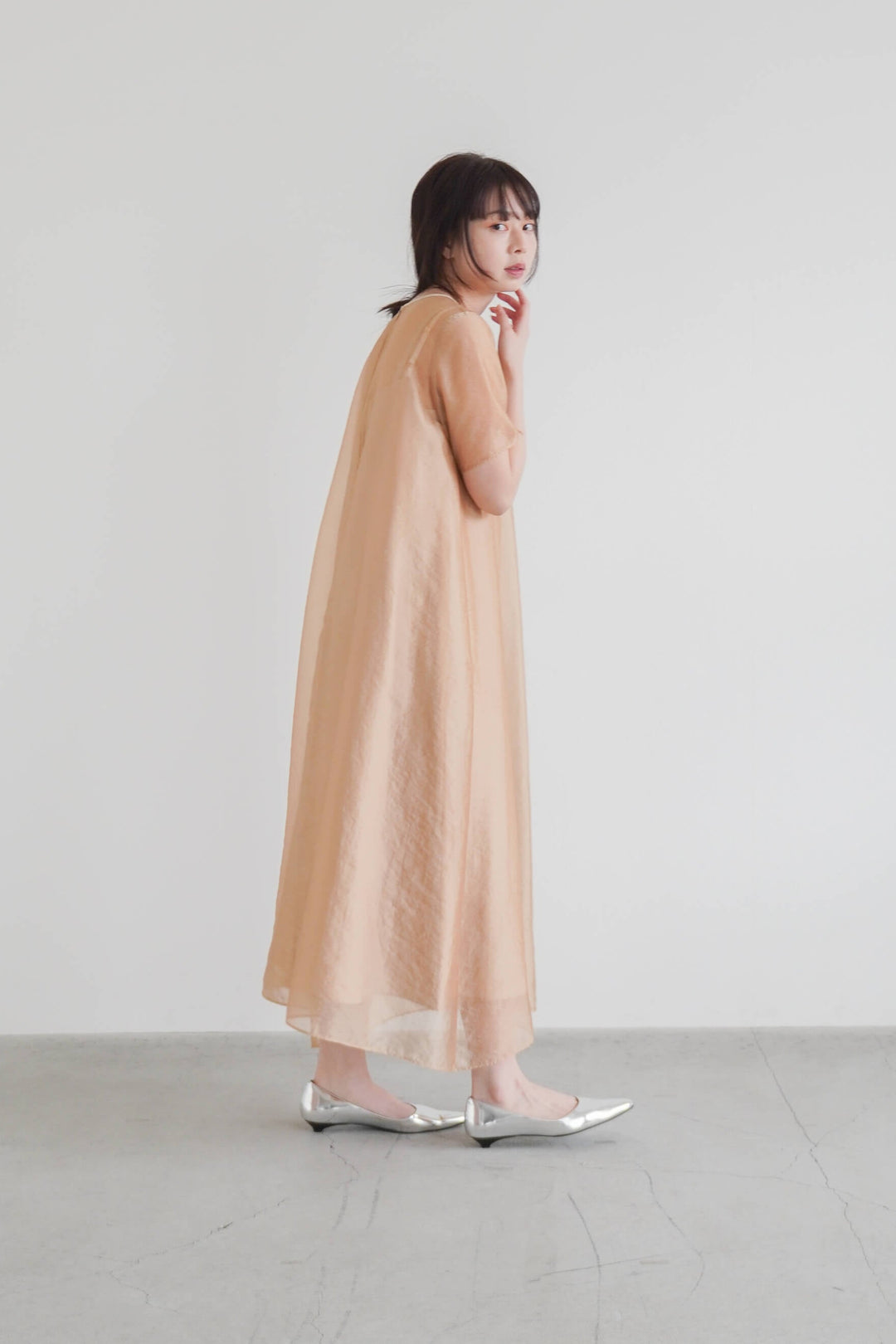 kaene シアーオーガンジーショートスリーブドレス kaene｜シアーオーガンジーショートスリーブドレス | Rakuten