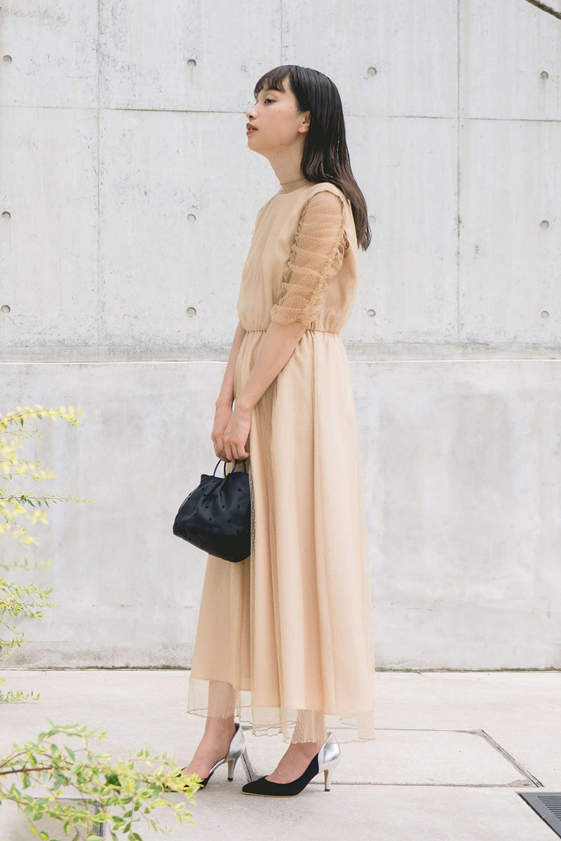 ル シャイニーチュールドレス（ 36 / beige ）100873  | モデル身長157cn　着用サイズ34