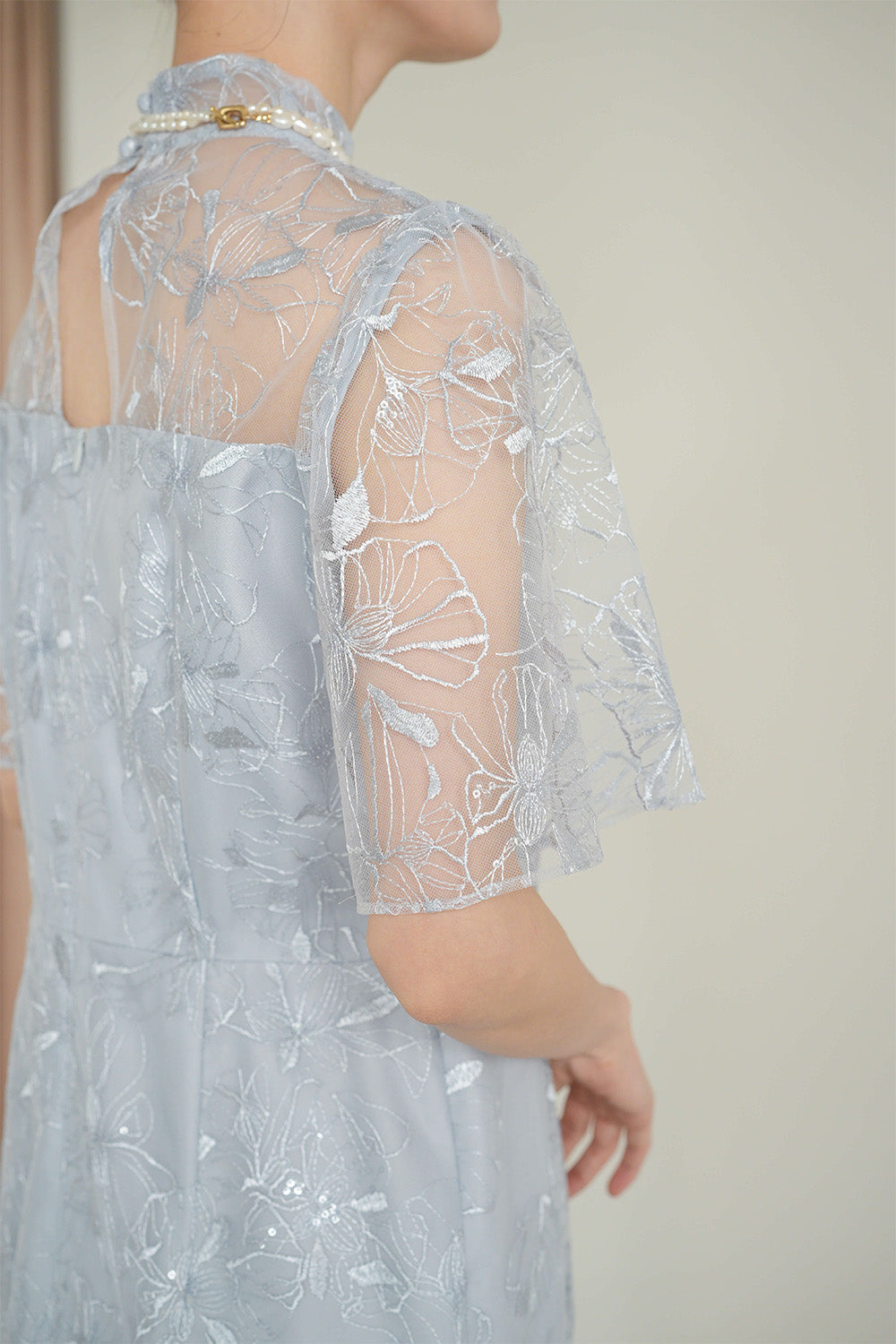 【クリーニング済】kaen シュリンクサテンドレス　38号 クリーニング済】kaen シュリンクサテンドレス 38号 kaene公式